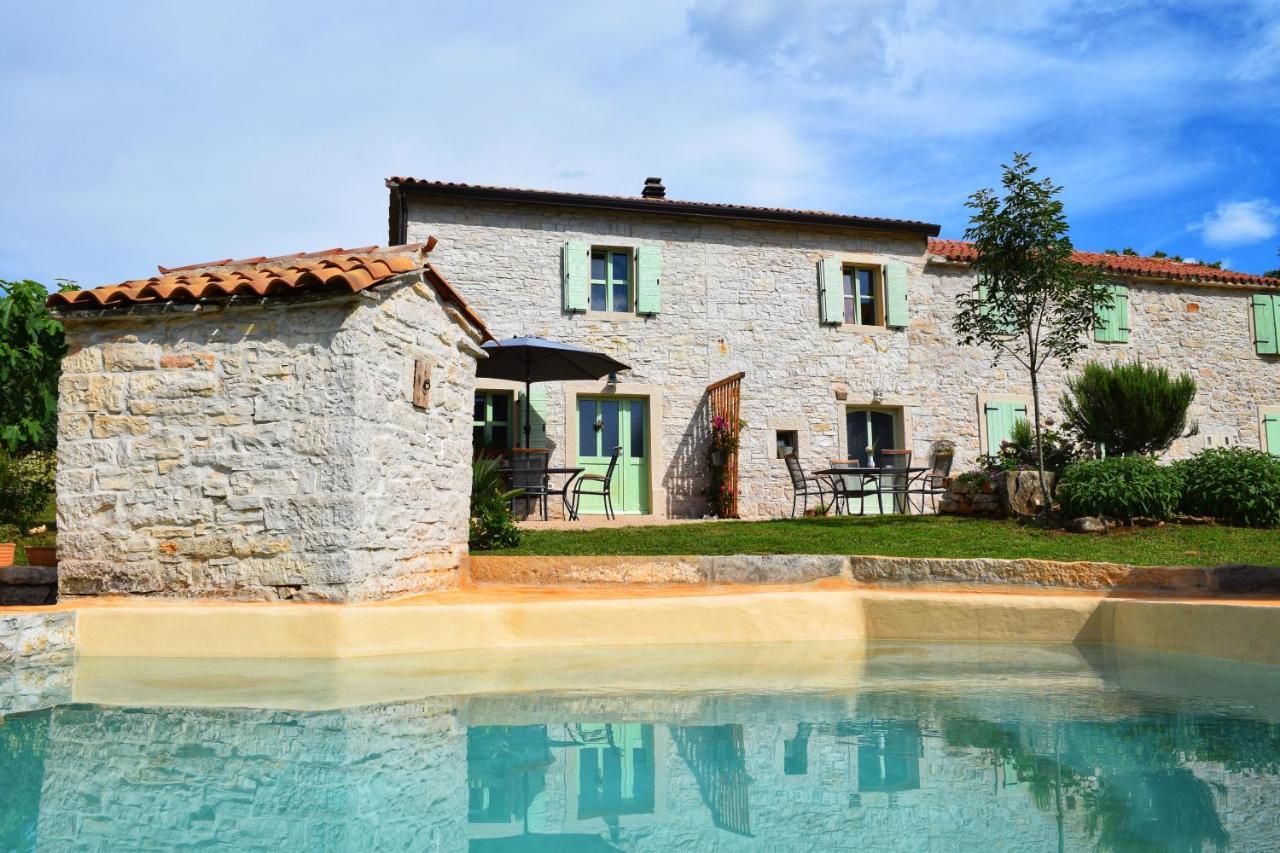 Cottage Al Merlo Olivo Buje Exterior foto