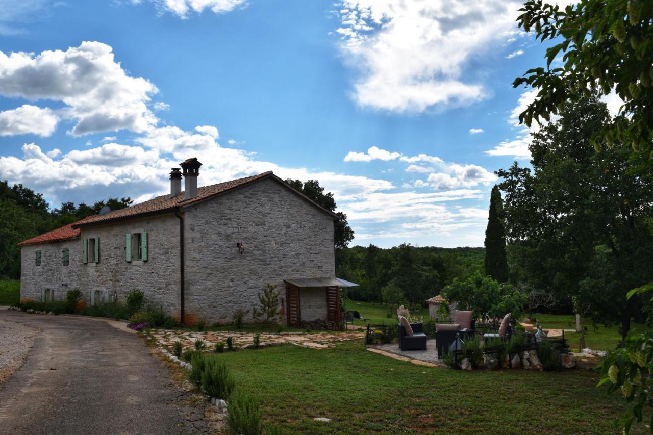 Cottage Al Merlo Olivo Buje Exterior foto